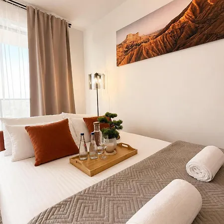 Golden Hour, Langiewicza 37, Centrum Apartment *